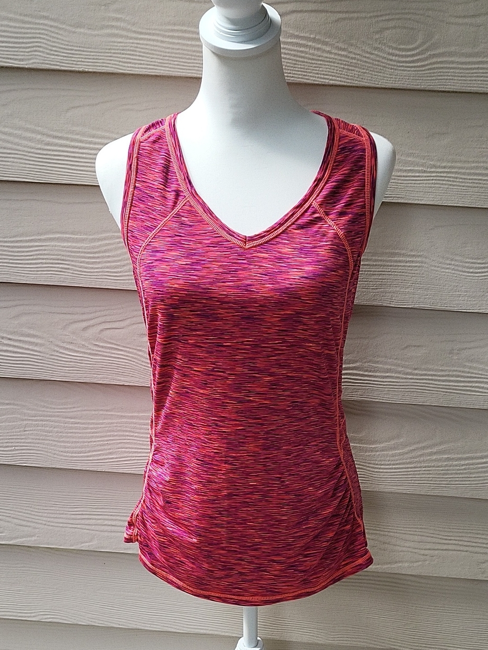 Athleta Pink Space Dye V-Neck Performance Tank – Women’s Small